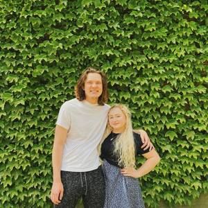 Meet your Posher, Emelaine